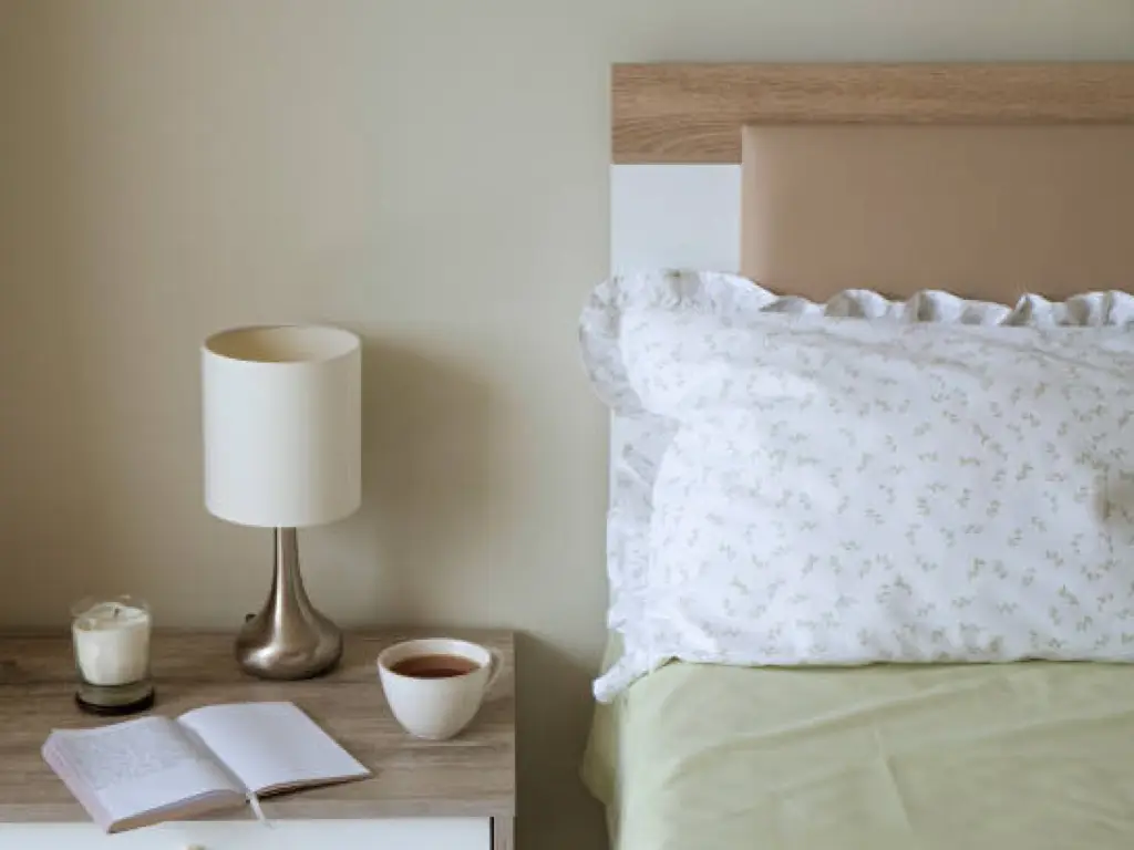 nightstand height 5